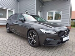 Bild des Angebotes Volvo V90 B4 D Plus Dark ACC/LED/PDC/Kamera 145 kW (197 P...
