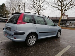 Bild des Angebotes Peugeot 206 206 Petit Filou 75 tuv neu