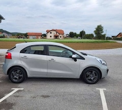 Bild des Angebotes Kia Rio 1.4L 97 Style AM11