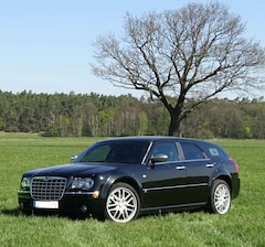 Bild des Angebotes Chrysler 300C Touring 5.7l V8 HEMI AWD