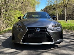 Lexus IS 300 IS 300h 300h