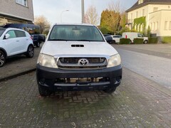 Bild des Angebotes Toyota Hilux Double Cab,4x4,AC,nettoexp:10500€