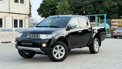 Bild des Angebotes Mitsubishi L200 Intense 4WD 2,5TD CrewCab Black Tausch Mö.