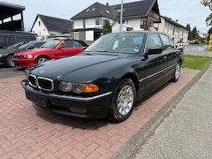 Bild des Angebotes BMW 735 i V8 e38 Xenon Standheizung beiges Leder Navi 16:9