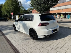 Bild des Angebotes VW Golf R
