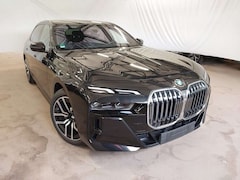 Bild des Angebotes BMW 740 d xDrive M Sport SkyLounge B&W FINANZIERUNG