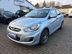Bild des Angebotes Hyundai ACCENT Limousine 1.4 Automatik PDC Klima