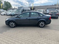 Bild des Angebotes Ford Focus Limousine Ghia 1,6