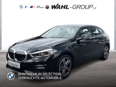Bild des Angebotes BMW 118 i Sport Line LED Navi PDC SHZ Active Guard+
