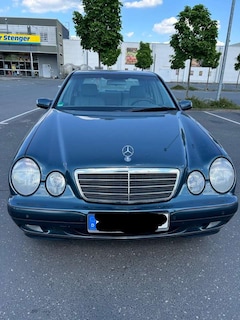 Bild des Angebotes Mercedes-Benz 220