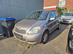 Bild des Angebotes Toyota Yaris 1.4 D-4D Sol DIESEL / TÜV 06.2026
