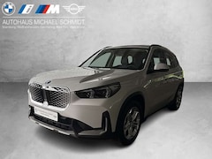 Bild des Angebotes BMW iX1 eDrive20 DAB LED RFK Komfortzg. Klimaaut.