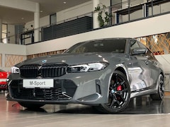 Bild des Angebotes BMW 330 d xDr M-Sport Pro M-Sitze Carbon Sthz ACC AHK