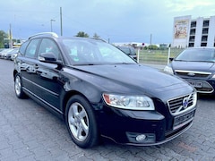Bild des Angebotes Volvo V50 D2 BusinessEd.Klimaauto/Scheckheft/2.Hand
