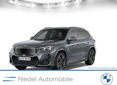 Bild des Angebotes BMW iX1 xDrive30 Navi Tempom.aktiv Panoramadach Bluetooth
