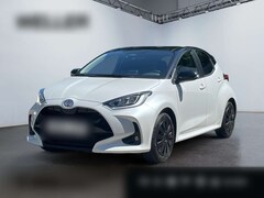 Bild des Angebotes Toyota Yaris Hybrid 116 1.5 BLACK&WHITE *LED*CarPlay*CAM*