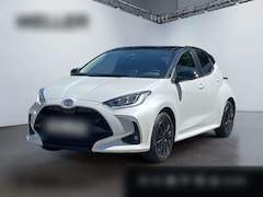 Bild des Angebotes Toyota Yaris Hybrid 116 1.5 BLACK&WHITE *LED*CarPlay*CAM*