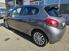 Bild des Angebotes Peugeot 208 BlueHDi 100 Allure