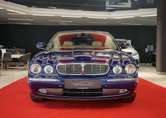 Bild des Angebotes Jaguar XJ8 4.2 V8 TOP ZUSTAND PDC FOND-ENTERTAINMENT