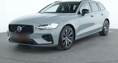 Bild des Angebotes Volvo V60 Plus Dark T6 AWD LED|ACC|HUD|harman|360°Kam