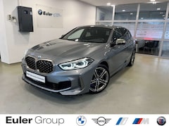 Bild des Angebotes BMW 135 i xDrive M Sportpaket Navi LED HK Soundsystem Temp