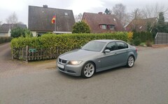 Bild des Angebotes BMW 330 i 2Hd*LED*Leder*SporFw*100%Orig*lückenl BmwSH