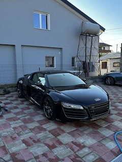 Audi R8 5.2 FSI PLUS quattro S tronic
