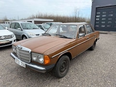 Bild des Angebotes Mercedes-Benz 240 W123 240 D | ROSTFREI | Läuft einwandfrei |
