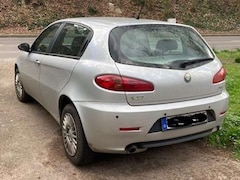 Bild des Angebotes Alfa Romeo 147 147 1.9 JTD 16V M-Jet DPF Progression
