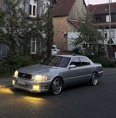 Bild des Angebotes Lexus LS 400