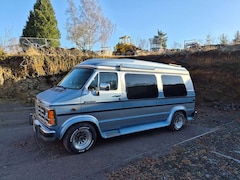 Dodge RAM B250