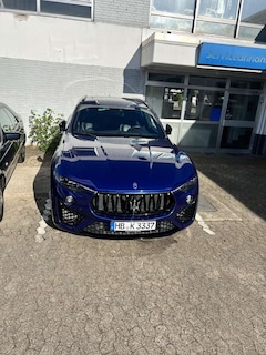 Bild des Angebotes Maserati Quattroporte Modena Levante Modena S
