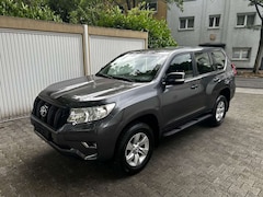 Bild des Angebotes Toyota Land Cruiser 2.8 Automatik Navi Kam netto 41.000€