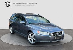 Bild des Angebotes Volvo V70 Kombi 2.0d*AHK*PDC*Navi*17"LMF*8fach bereift