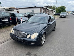 Bild des Angebotes Mercedes-Benz E 240 Classic,Automatik,Klima,Schiebedach.2.Hand