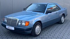 Bild des Angebotes Mercedes-Benz E 230 Automatik Servolenkung