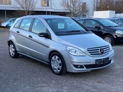 Bild des Angebotes Mercedes-Benz B 180 Unfallfrei ( ohne TUV ) navi , klima