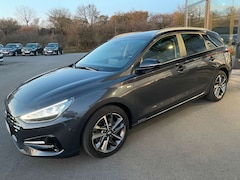 Bild des Angebotes Hyundai i30 1,5 DCT CW Edition 30+ AHK Navi Sitzhz Apple