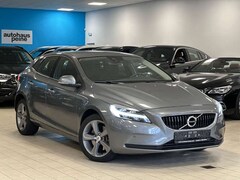 Bild des Angebotes Volvo V40 Momentum Aut/Navi/Kamera/Tempom/Sitzheizung