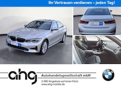 Bild des Angebotes BMW 318 d Glasdach Sportsitze PDC HIFI Durchlade