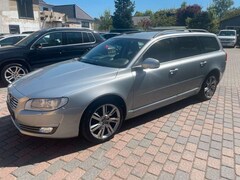 Bild des Angebotes Volvo V70 D4 Kombi Momentum NAVI, Shz, Leder