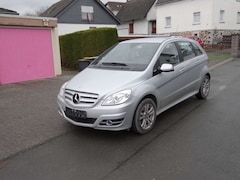 Bild des Angebotes Mercedes-Benz B 180 Klima, PDC, SHZ, Tempomat, Alu, FB/ZV, AHK.