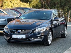Bild des Angebotes Volvo V60 T3 Summum AHK*LEDER*ACC*BI-XENON