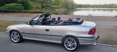 Opel Astra Astra Cabrio 1.8i Bertone Edition