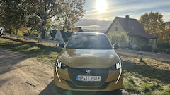Bild des Angebotes Peugeot e-208 GT - 8fach, Navi, Temp, Sitzheiz, 11 KW AC