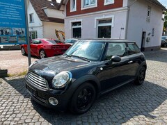 Bild des Angebotes MINI One Mini One*SHZ*8 FACH BEREIFT*KLIMA*NAVI