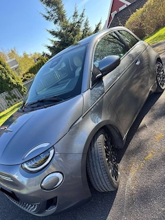 Bild des Angebotes Fiat 500e 500e La Prima