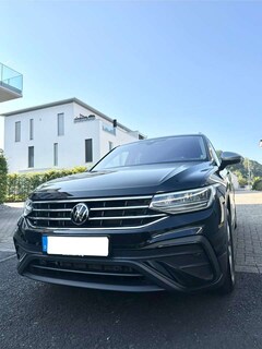 Bild des Angebotes VW Tiguan Allspace Life 4Motion Massage/HUD/AHK/AID/7 Sitze