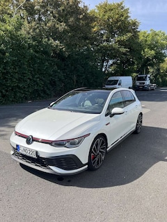 Bild des Angebotes VW Golf Volkswagen Gold GTI Clubsport*Pano*HUD*HARMAN*19Z