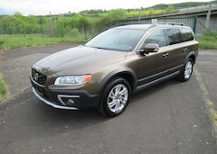 Bild des Angebotes Volvo XC70 AWD Geartronic Summum 5-Zylinder/Leder/AHK